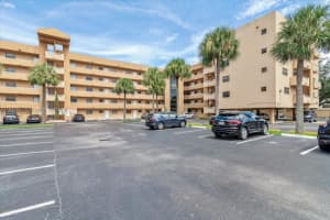 15969 NW 64th Ave APT 402, Miami Lakes, FL 33014, Sold 11/13/24