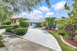 16818 NW 82nd Ct, Miami Lakes, FL 33016, Sold 02/21/25