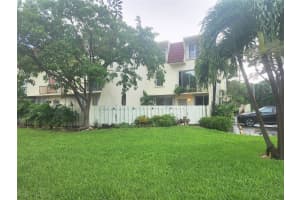 1655 NE 115th St APT 9B, Miami, FL 33181, Sold 12/24/24