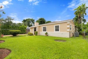 6421 SW 64th Ave, South Miami, FL 33143, Sold 11/21/24