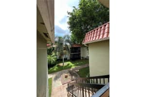 9720 Hammocks Blvd Apt 204-37, Miami, FL 33196, Sold 10/18/24