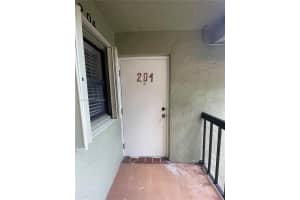 9720 Hammocks Blvd Apt 204-37, Miami, FL 33196, Sold 10/18/24