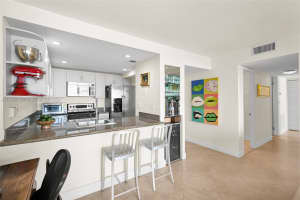 600 NE 36th St APT 1910, Miami, FL 33137, Sold 11/15/24