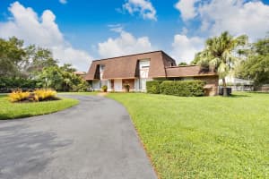 15112 SW 74th Pl, Palmetto Bay, FL 33158, Sold 12/05/24