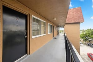 6575 W 4th Ave APT 403, Hialeah, FL 33012, Sold 10/24/24