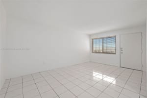 6575 W 4th Ave APT 403, Hialeah, FL 33012, Sold 10/24/24