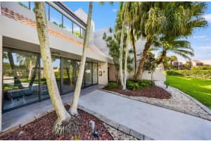 230 Lakeview Dr APT 302, Weston, FL 33326, Sold 12/23/24