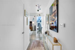 151 SE 1st St Apt 1901, Miami, FL 33131, Sold 01/21/25