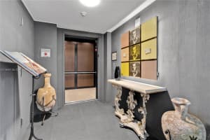 900 Biscayne Blvd, Miami, FL 33132, Sold 10/08/24