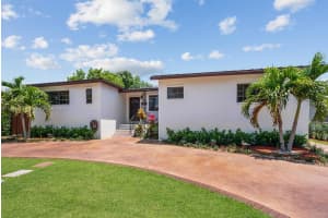7924 SW 19th St, Miami, FL 33155, Sold 12/03/24