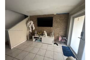 12373 NW 98th Ave, Hialeah Gardens, FL 33018, Sold 09/03/24