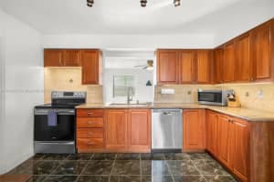55 W Arch Dr, Greenacres, FL 33467, Sold 11/20/24