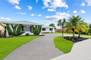 2311 NW 28th St, Oakland Park, FL 33311, Sold 12/06/24