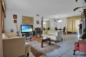 3310 SW 92nd Ct, Miami, FL 33165, Sold 09/30/24