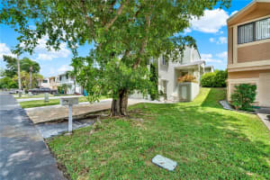 22005 SW 100th Pl, Cutler Bay, FL 33190, Sold 09/25/24