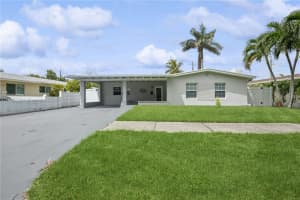 913 NE 2nd St, Hallandale Beach, FL 33009, Sold 11/07/24