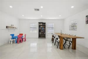 913 NE 2nd St, Hallandale Beach, FL 33009, Sold 11/07/24