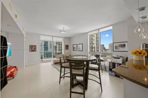 300 Biscayne Blvd, Miami, FL 33131, Sold 12/18/24