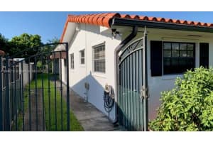10812 SW 33rd St, Miami, FL 33165, Sold 12/19/24