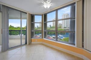 3500 Mystic Pointe Dr APT 305, Aventura, FL 33180, Sold 01/15/25