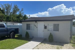 18219 SW 102nd Pl, Miami, FL 33157, Sold 01/29/25
