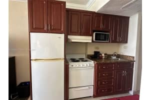 19201 Collins Ave #445, Sunny Isles Beach, FL 33160, Sold 06/27/25