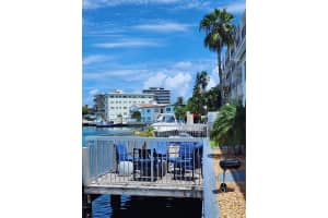8080 Tatum Waterway Dr 26 Miami Beach, FL 33141 - MLS#A11647262