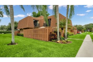 2534 Camelot Ct, Hollywood, FL 33026, Sold 09/26/24