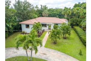 10642 NE 11th Ave, Miami Shores, FL 33138, Sold 01/06/25