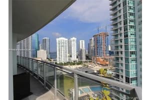 90 SE 3rd St, Miami, FL 33131, Sold 10/07/24