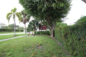 671 NE 195th St APT 220E, Miami, FL 33179, Sold 11/14/24