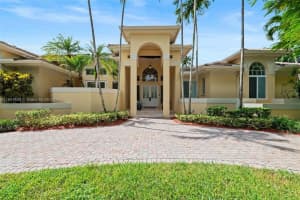 6724 SW 139th St, Palmetto Bay, FL 33158, Sold 10/22/24