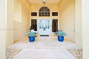 6724 SW 139th St, Palmetto Bay, FL 33158, Sold 10/22/24