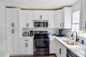 561 SE 2nd Terrace, Pompano Beach, FL 33060, Sold 04/15/25