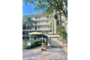 2209 S Cypress Bend Dr APT 304, Pompano Beach, FL 33069, Sold 02/05/25