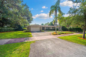2615 Alhambra Cir, Coral Gables, FL 33134, Sold 02/10/25