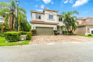 1085 Center Stone Ln, Riviera Beach, FL 33404, Sold 10/03/24