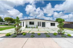 1920 SW 87th Pl, Miami, FL 33165, Sold 10/10/24