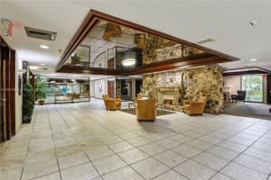665 NE 195th St APT 427, Miami, FL 33179, Sold 10/07/24