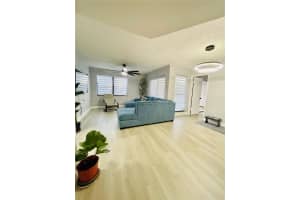 10845 NW 7th St, Miami, FL 33172, Sold 02/03/25