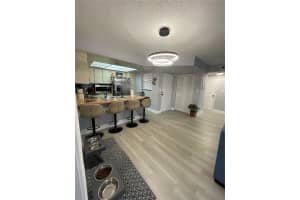 10845 NW 7th St, Miami, FL 33172, Sold 02/03/25