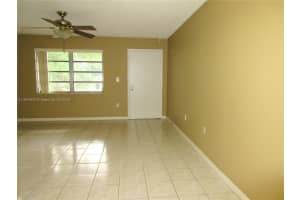 20275 NE 2nd Ave APT 22, Miami, FL 33179, Sold 01/15/25