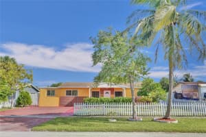 371 NW 42nd St, Pompano Beach, FL 33064, Sold 11/08/24
