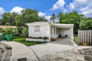 731 SW 134th Terrace, Davie, FL 33325, Sold 09/30/24