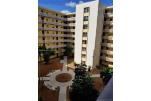 15600 NW 7th Ave APT 414, Miami, FL 33169, Sold 12/11/24