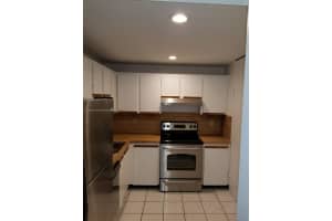 15600 NW 7th Ave APT 414, Miami, FL 33169, Sold 12/11/24