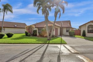 330 SW 113th Terrace, Pembroke Pines, FL 33025, Sold 10/30/24