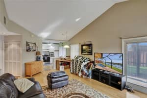 330 SW 113th Terrace, Pembroke Pines, FL 33025, Sold 10/30/24