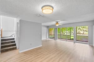 8145 Lagos De Campo Blvd D-1, Tamarac, FL 33321 - MLS#A11648356