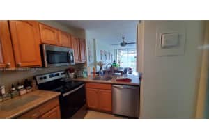 111 Royal Pk Dr APT 4F, Oakland Park, FL 33309, Sold 06/20/25